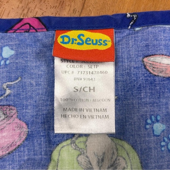 Dr. Seuss Nurse Uniform Short Sleeve Tee - Blue and Pink V-Neck Size S - Picture 6 of 9